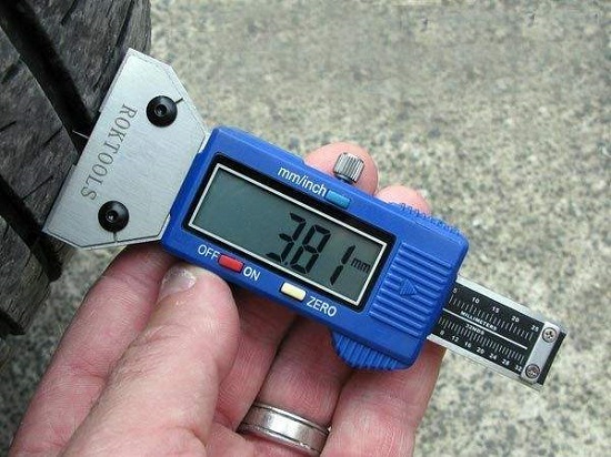 輪胎花紋深度檢測